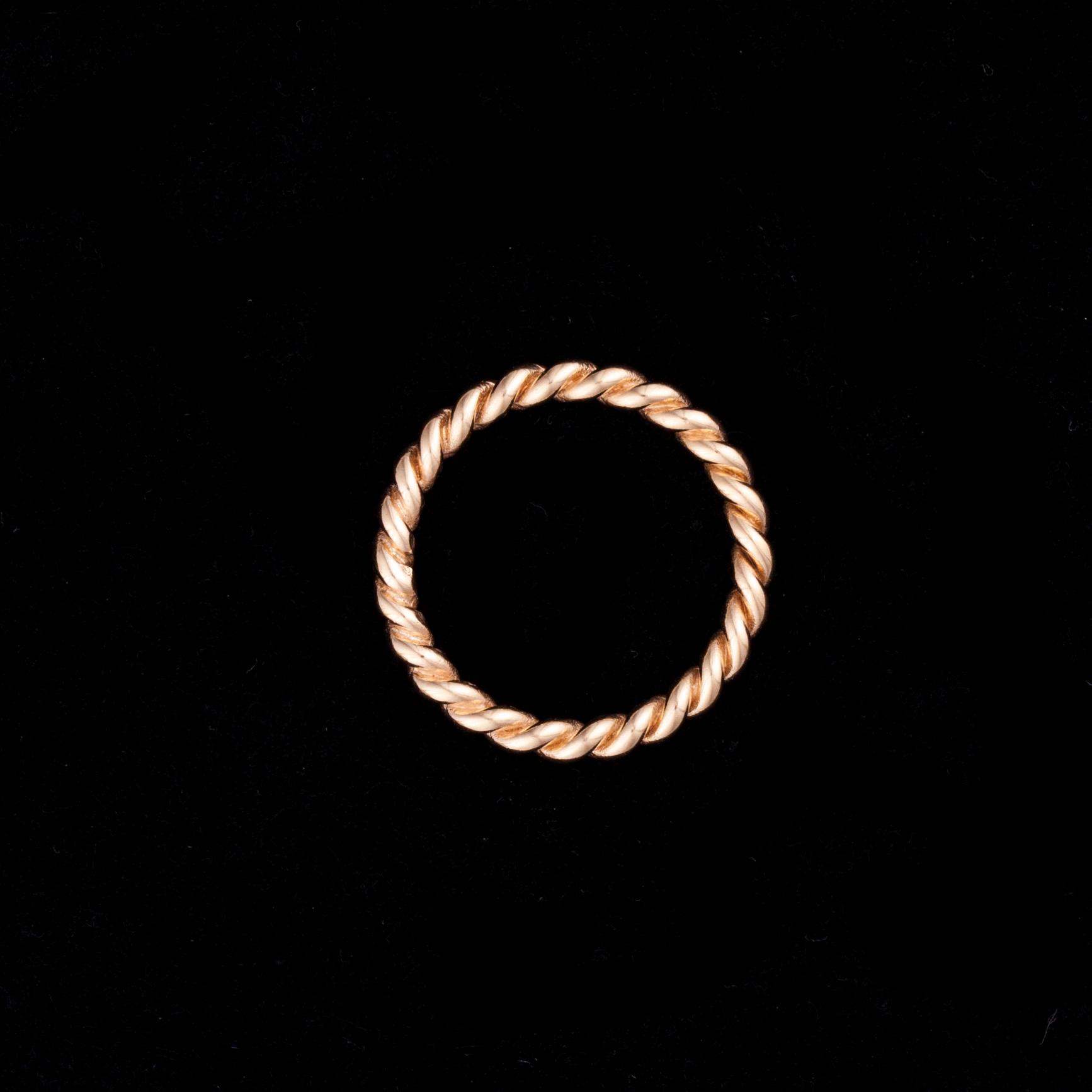 RING, 14K guld. Vikt ca 3,3 g.