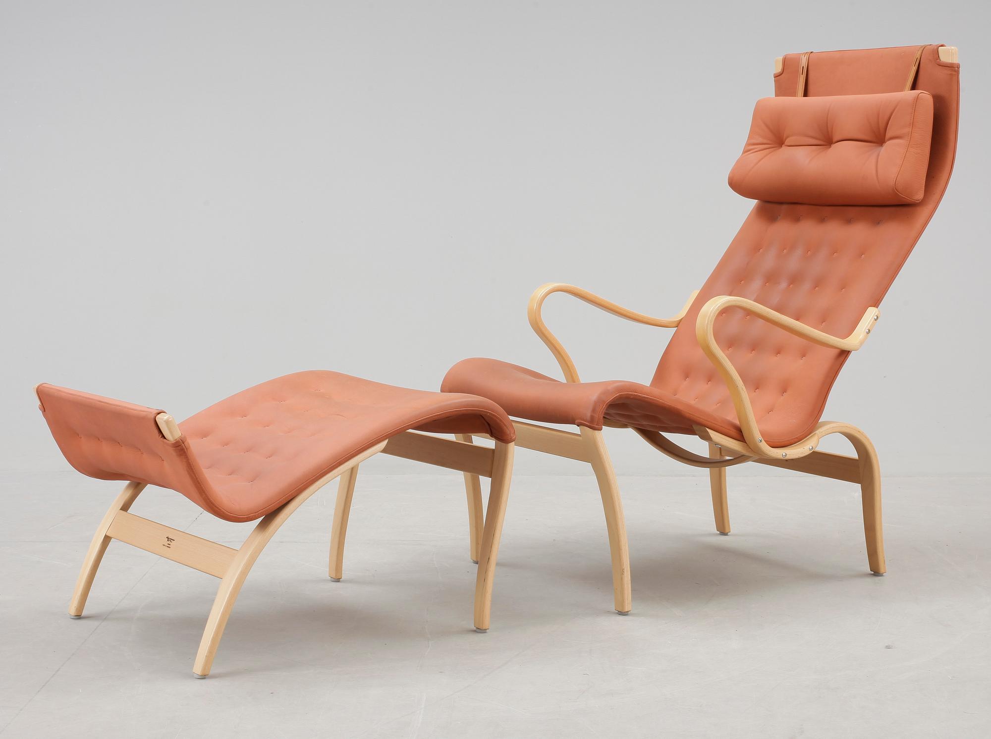 FÅTÖLJ med FOTPALL, "Pernilla", Bruno Mathsson, 2005.