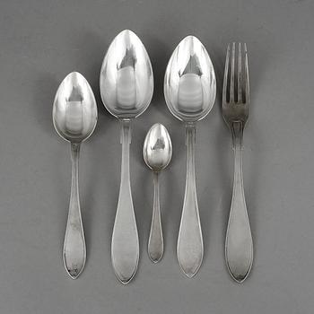 SERVISDELAR, 21 stycken, silver, "Svensk spets", bla GAB, Stockholm, 1932. Vikt ca 106g.