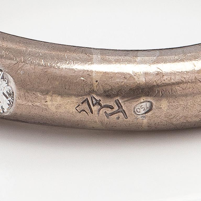 Ring, briljantslipade diamanter, 18K vitguld.