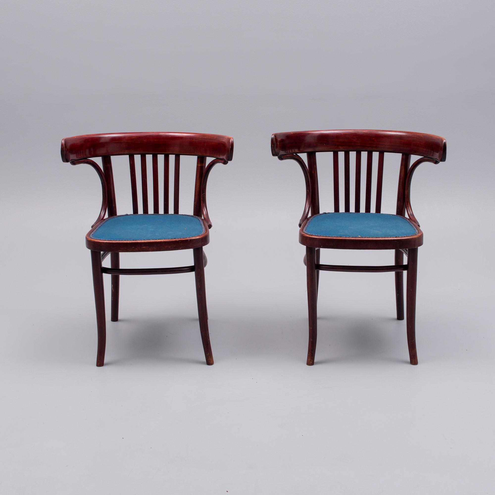 KARMSTOLAR, 2 st, J & J Kohn, Österrike, tillverkade för den ryska marknaden. 1900-talets början.