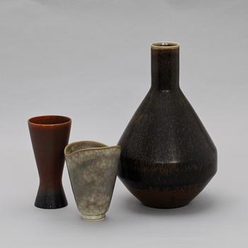 VASER, 3 st, glaserat stengods. Carl Harry Stålhane, Rörstrand. 1950/60-tal.