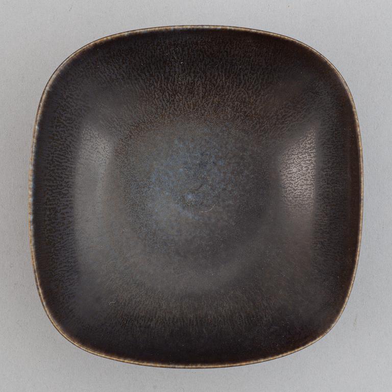 Berndt Friberg, a set of two stoneware bowls, Gustavsbergs studio 1952 and 1962.