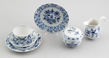 SERVISPORSLIN, 19 delar, Meissen, 1900-talets andra hälft.