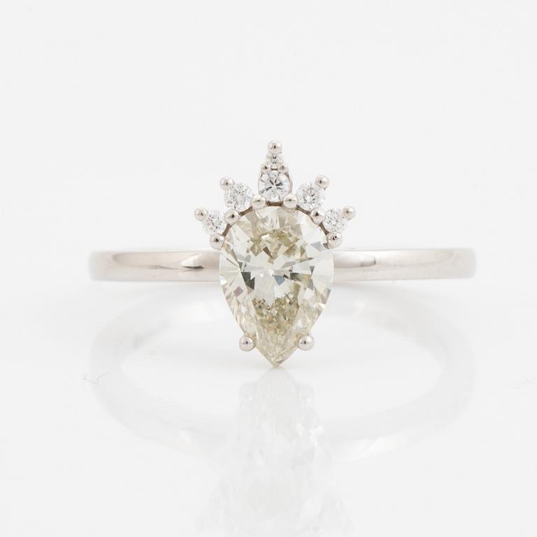Pear shaped diamond ring.