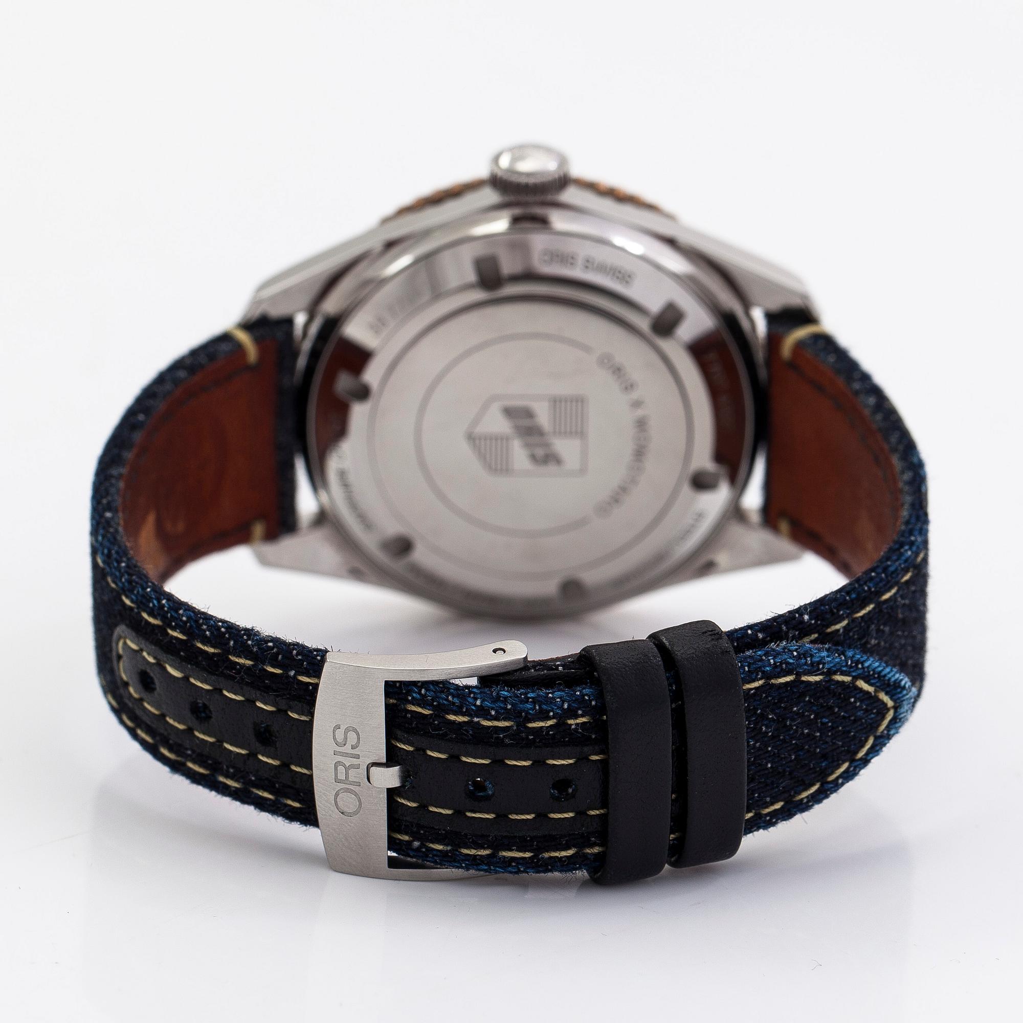 Oris x Momotaro, Divers Sixty-Five, wristwatch, 40 mm.