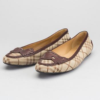 BURBERRY, skor, storlek 40.