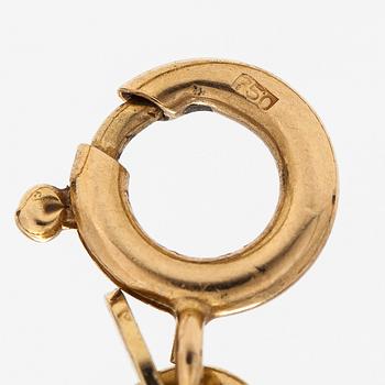 An 18K gold neacklace.