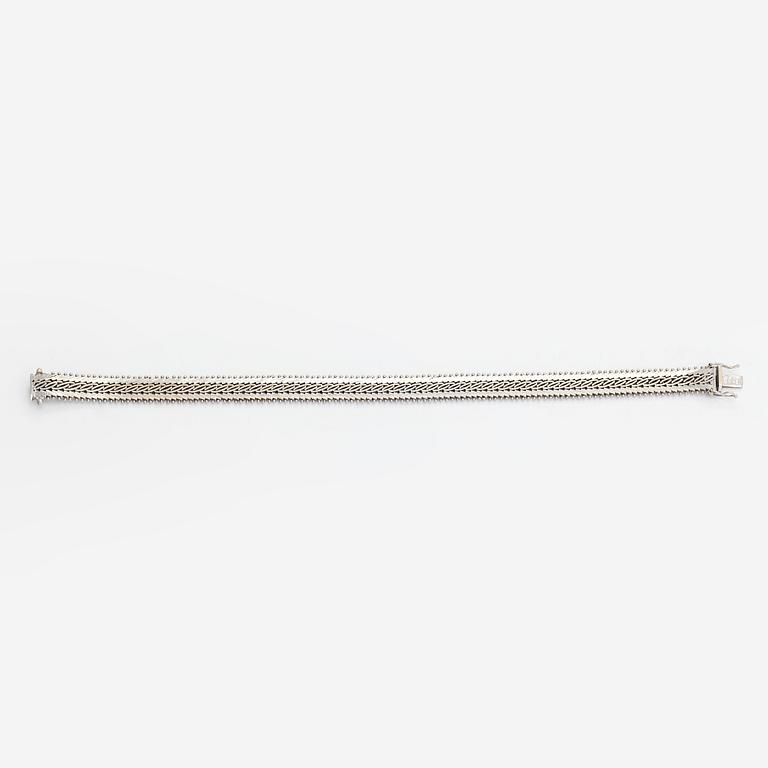 A 14K whitegold bracelet, Finnish importmarks Turun Kultaseppä Oy 1974.