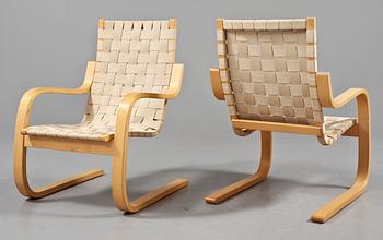 FÅTÖLJER, ett par, modell 406, Alvar Aalto för Artek, Finland.