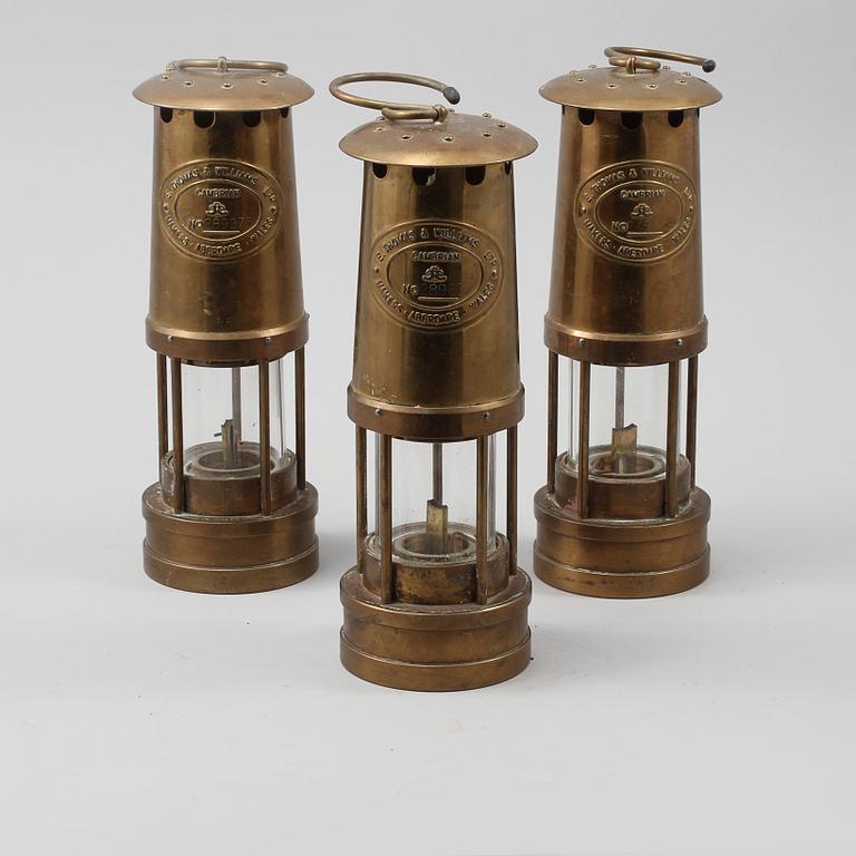 GRUVLAMPOR, 3 st, E.Thomas & Williams, Wales, 1900-talets andra hälft.