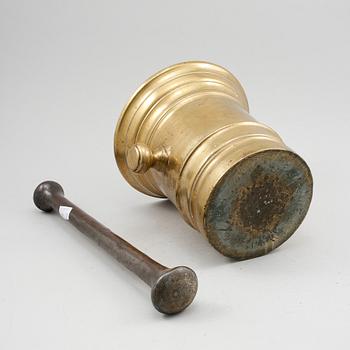 MORTEL MED STÖT, mässing, 1700/1800 tal.