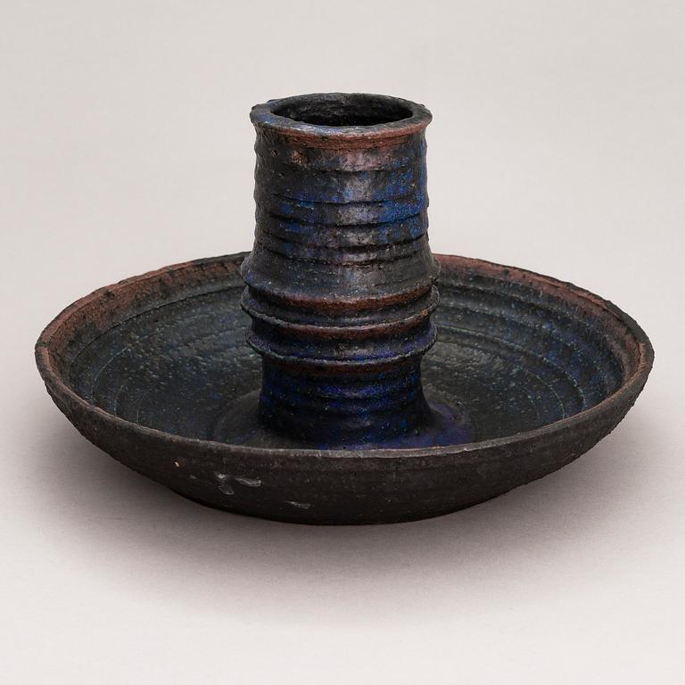 RAIJA TUUMI, vas, signerad 1960 Arabia RT.