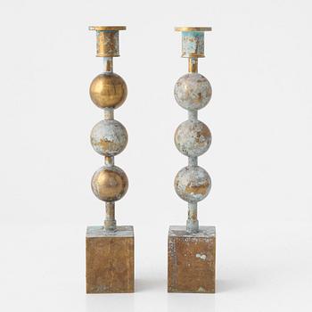 Sigurd Persson, ljusstakar, ett par, "Tre kulor", Firma Svenskt Tenn.