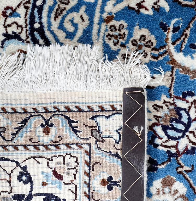 Matta Nain semiantik ca 296x195 cm.