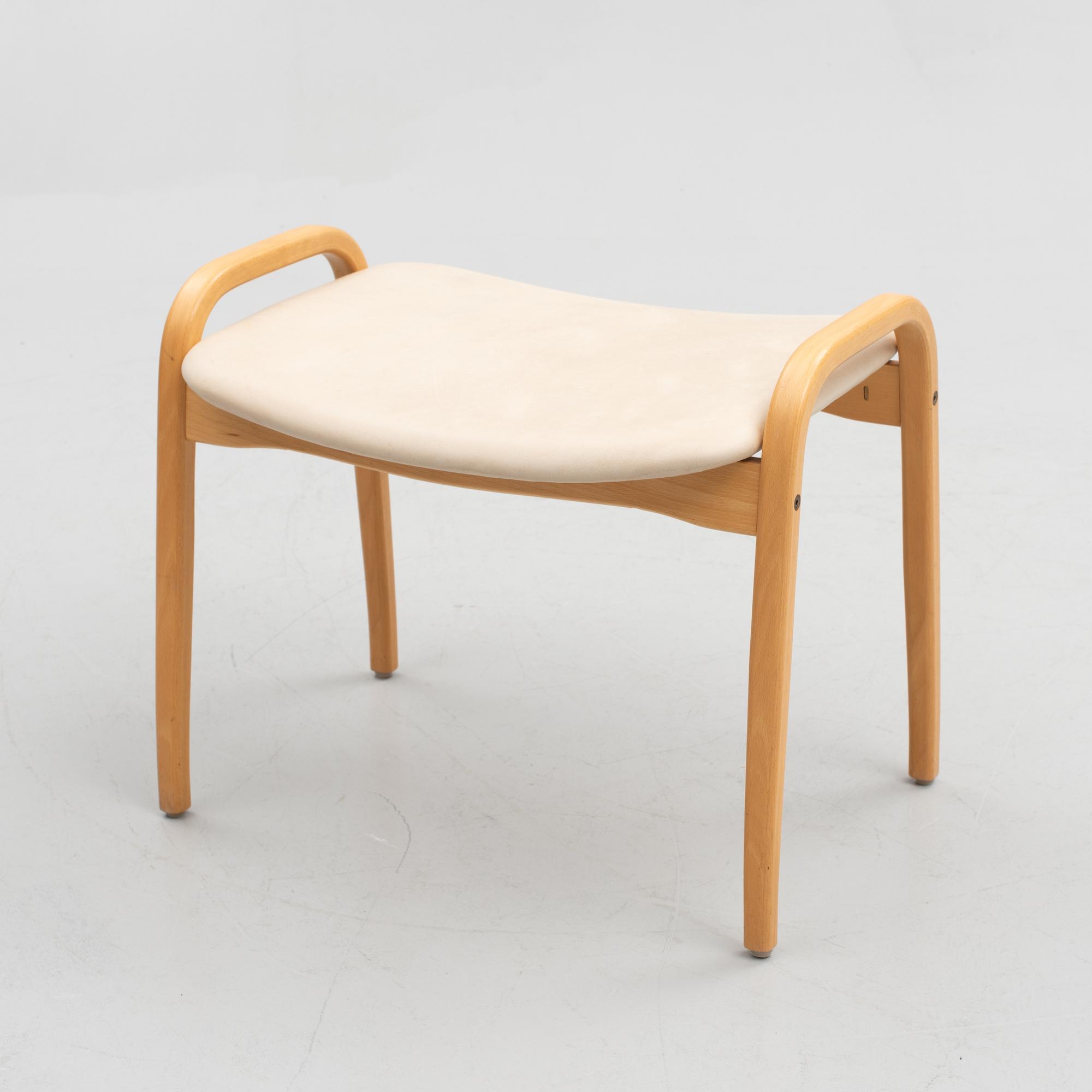 Yngve Ekström, fåtölj med fotpall, "Lamino", Swedese, tidigt 2000-tal.