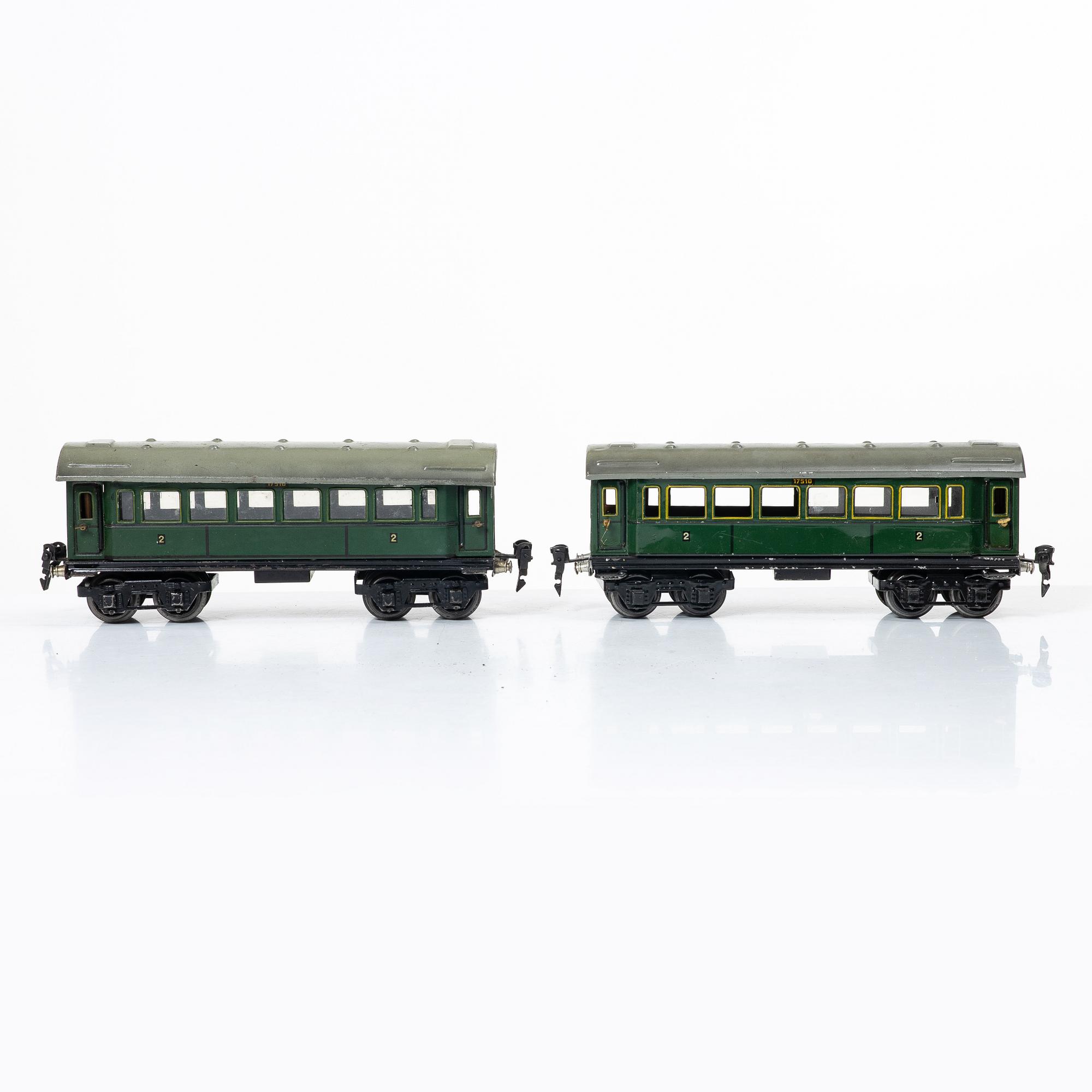 Märklin, Locomotives, carriages and accessories, first half of the 20th century.