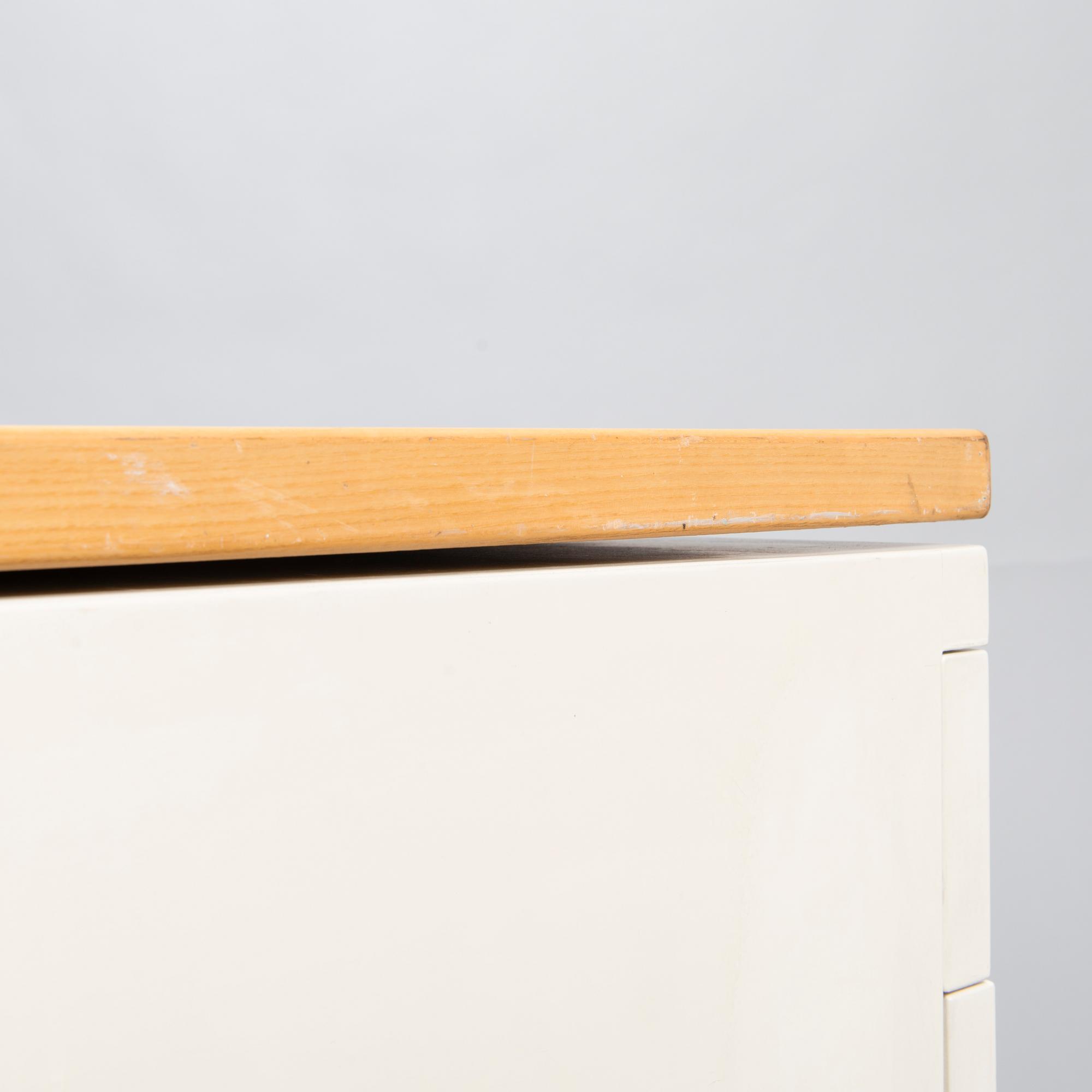 ALVAR AALTO, a late 20th century writing desk for Artek.