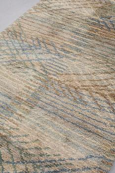 Barbro Nilsson, MATTO, "Marina, ljus", knotted pile, ca 227 x 151 cm, signed AB MMF BN.
