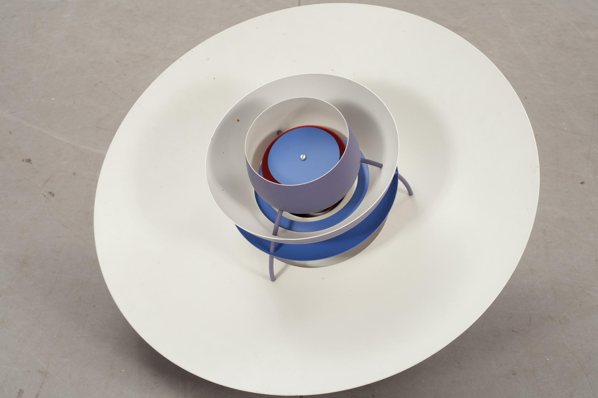 TAKARMATUR. PH 5. Poul Henningsen för Louis Poulsen, 1900-talets andra hälft.