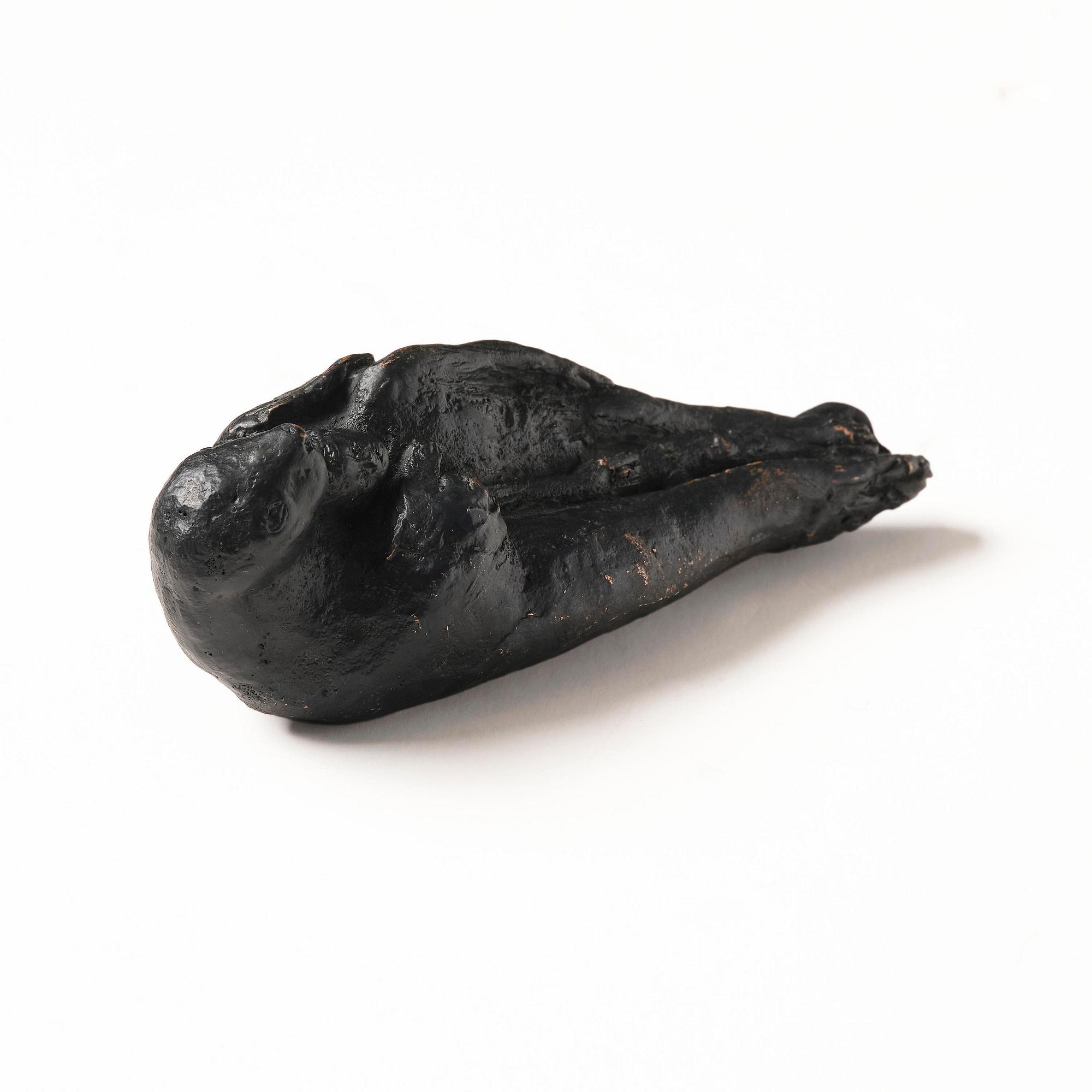 Tilda Lovell, Life boat black.