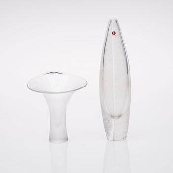 KONSTGLAS, 2 st, sign. Tapio Wirkkala 3122 respektive Iittala -55.