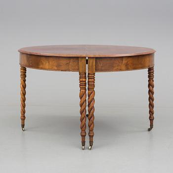 MATBORD, med 3 iläggsskivor, 1800-talets mitt.
