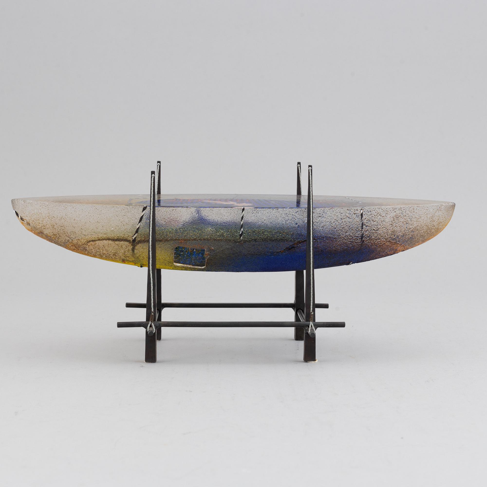 BERTIL VALLIEN, a glass sculpture, Kosta Boda, signed and numbered 38/50.