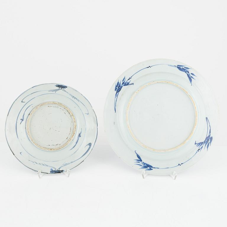 Two Chinese blue and white plates, 17th and 18th century.