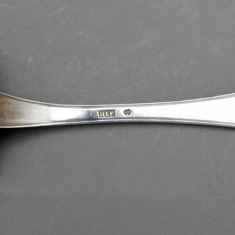 MATGAFFLAR samt SÅSSKED,15 +1, silver, mestadels Gustaf Hamnqvist (1789-1818), Åmål. Vikt ca 1100 gram.