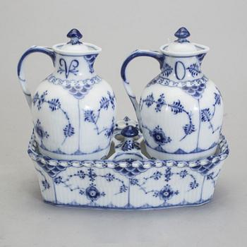 SERVISDELAR, 6 delar, "Musselmalet", Royal Copenhagen, 1900-talets andra hälft.