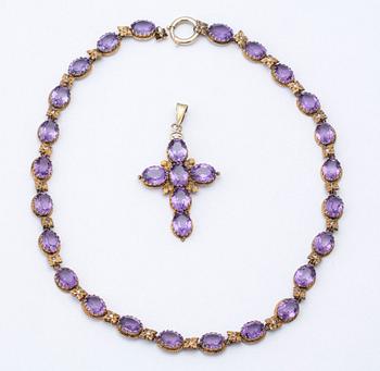 COLLIER samt HÄNGE, förgyllt silver med ametister, ca 1900-talets första hälft.