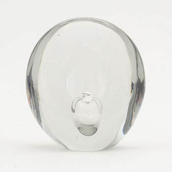 Timo Sarpaneva, a 3567 glass sculpture, 'Sitting bird', Iittala, Finland, singed and dated 1955.