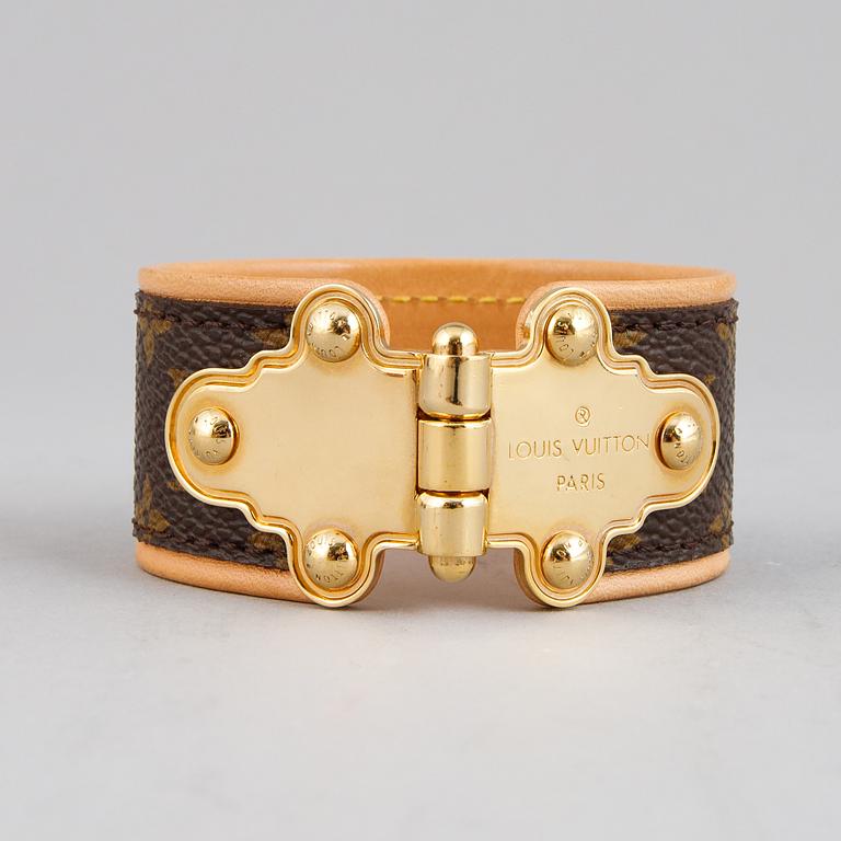 Louis Vuitton, a monogram canvas 'Save It' bracelet, 2011. Size 17.