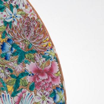 A massive Chinese famille rose 'mille fleur' dish, Republic (1912-1949).