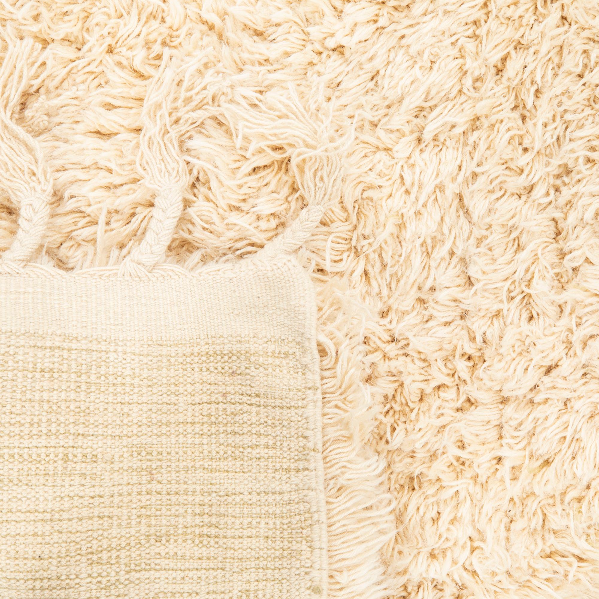 A Konya Yatak carpet approx 214x125 cm.