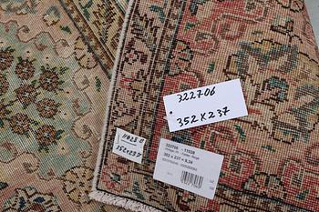 A carpet, Oriental, vintage design, ca 352 x 237 cm.