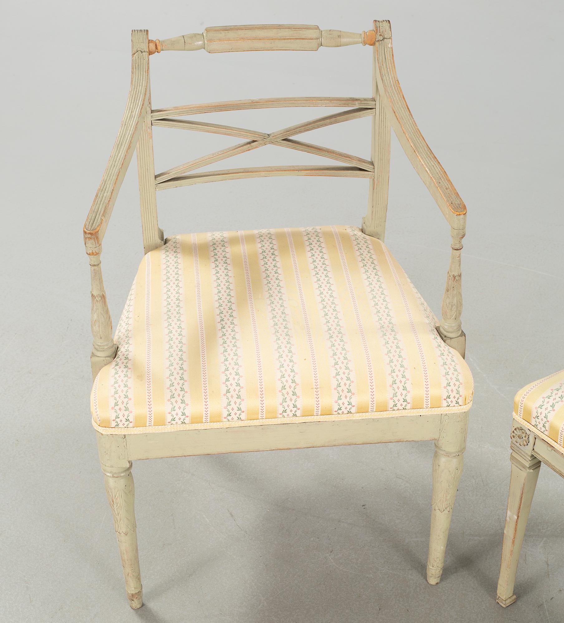 STOLAR, 2 st, gustavianska, omkring år 1800.