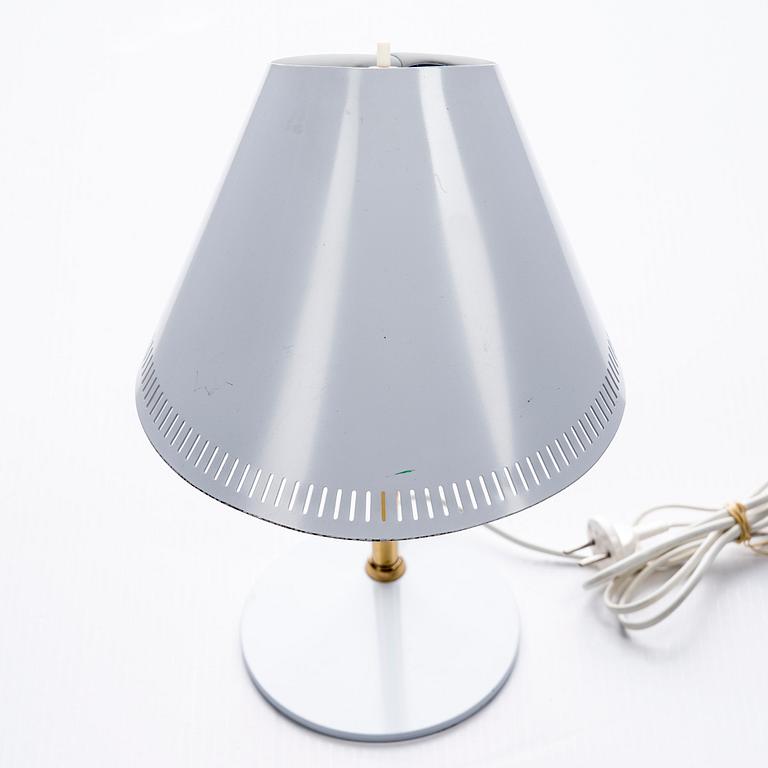 PAAVO TYNELL, DESK LAMP, 9227. Manufactured by Idman. 1950s.