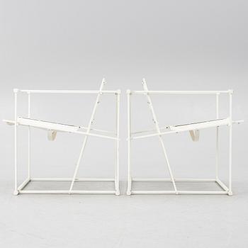 A pair of arm chairs "Cubus", Radboud van Beekum.