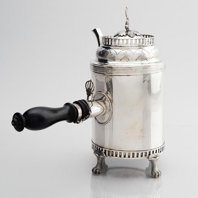 Fredrik Skough, kaffekanna, silver, (verksam 1824-1830) Borås. Empire.