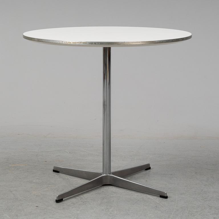 A table by Arne Jacobsen for Fritz Hansen.
