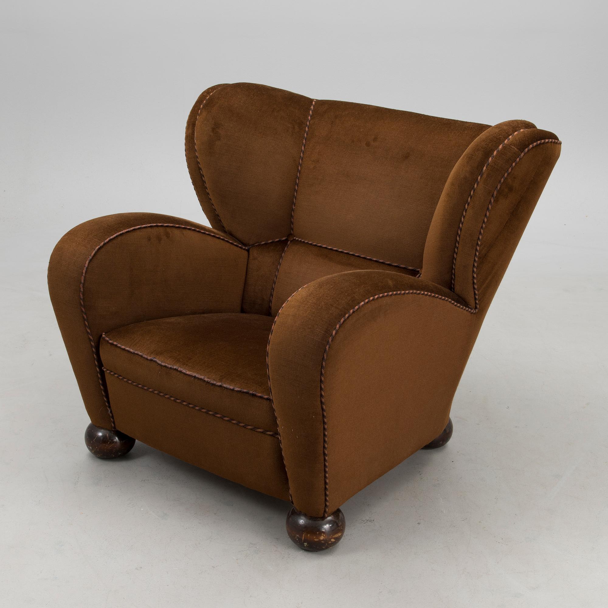 An 'Aulanko-model' armchair designed in 1939.