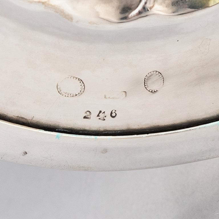 Georg Jensen, an 830/1000 silver bowl. Copenhagen 1919 (indistinct hallmarks), design no 246.