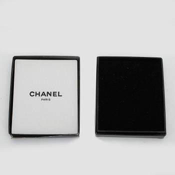 SKÄRP, Chanel.