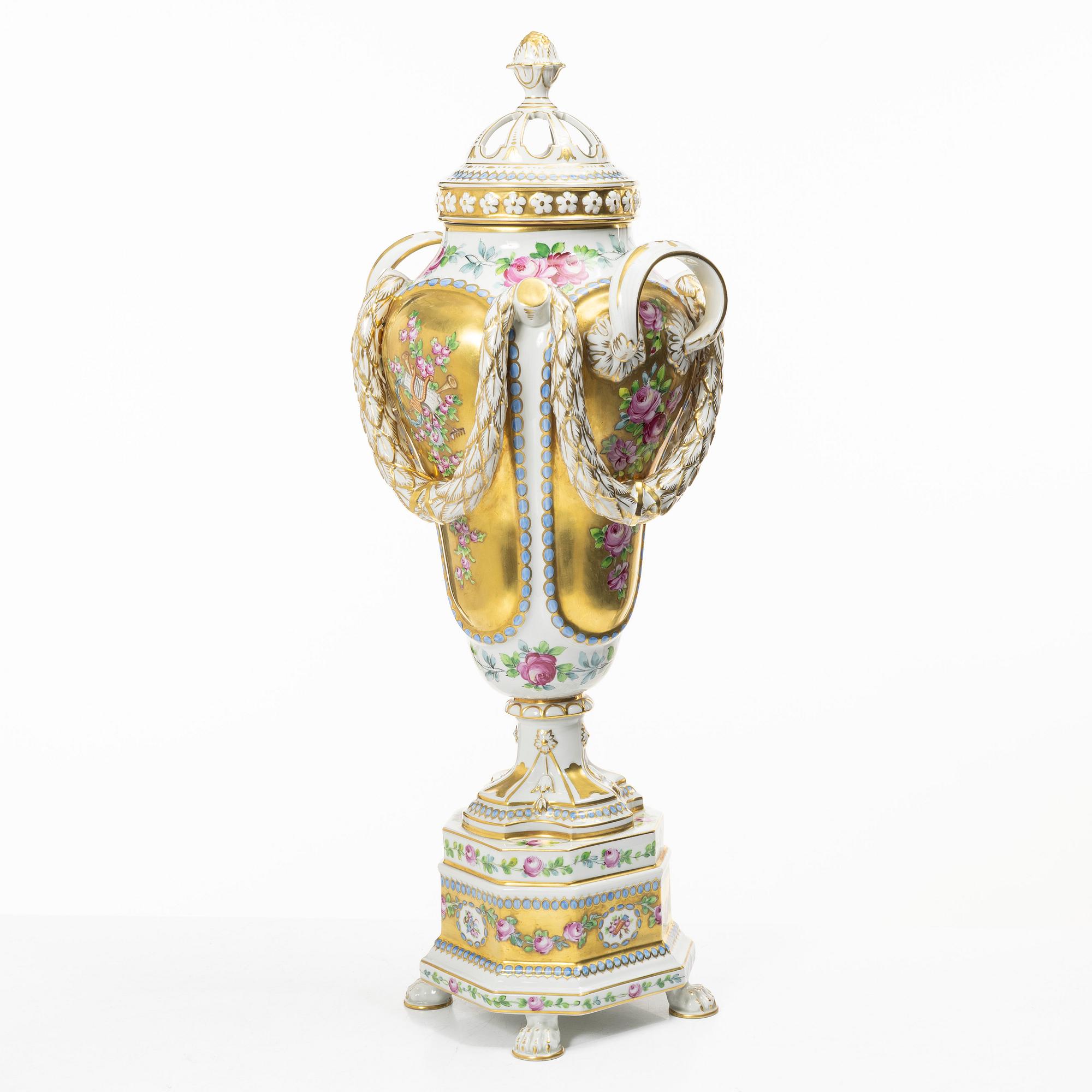 A Louis XVI-style potpurri porcelain urn, Dresden, Germany, 20th century.