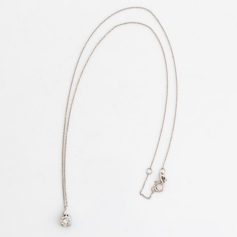 Princess and brilliant cut diamond necklace.