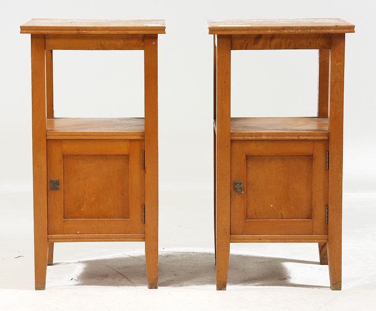 POTTSKÅP, ett par, senjugend, 1900-talets första kvartal.