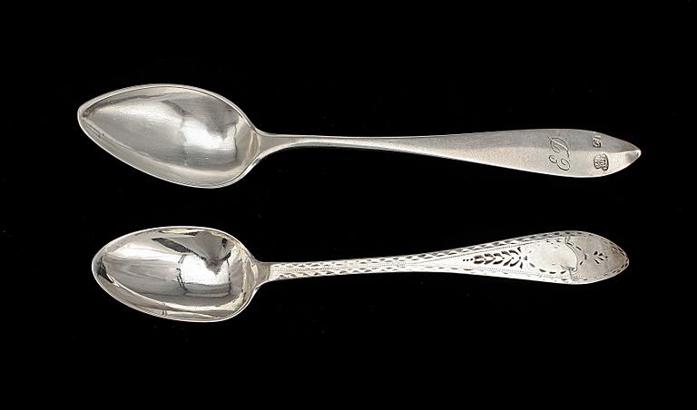 TESKEDAR, 6+8, silver, bla Österrike, 1800-tal. Totalvikt ca 200 gram.