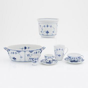 Royal Copenhagen, servisdelar, 12 st, porslin, "Musselmalet", Danmark.